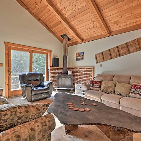 Remote Cabin With Fire Pit 3 Miles To Stowe Mtn! Exterior photo
