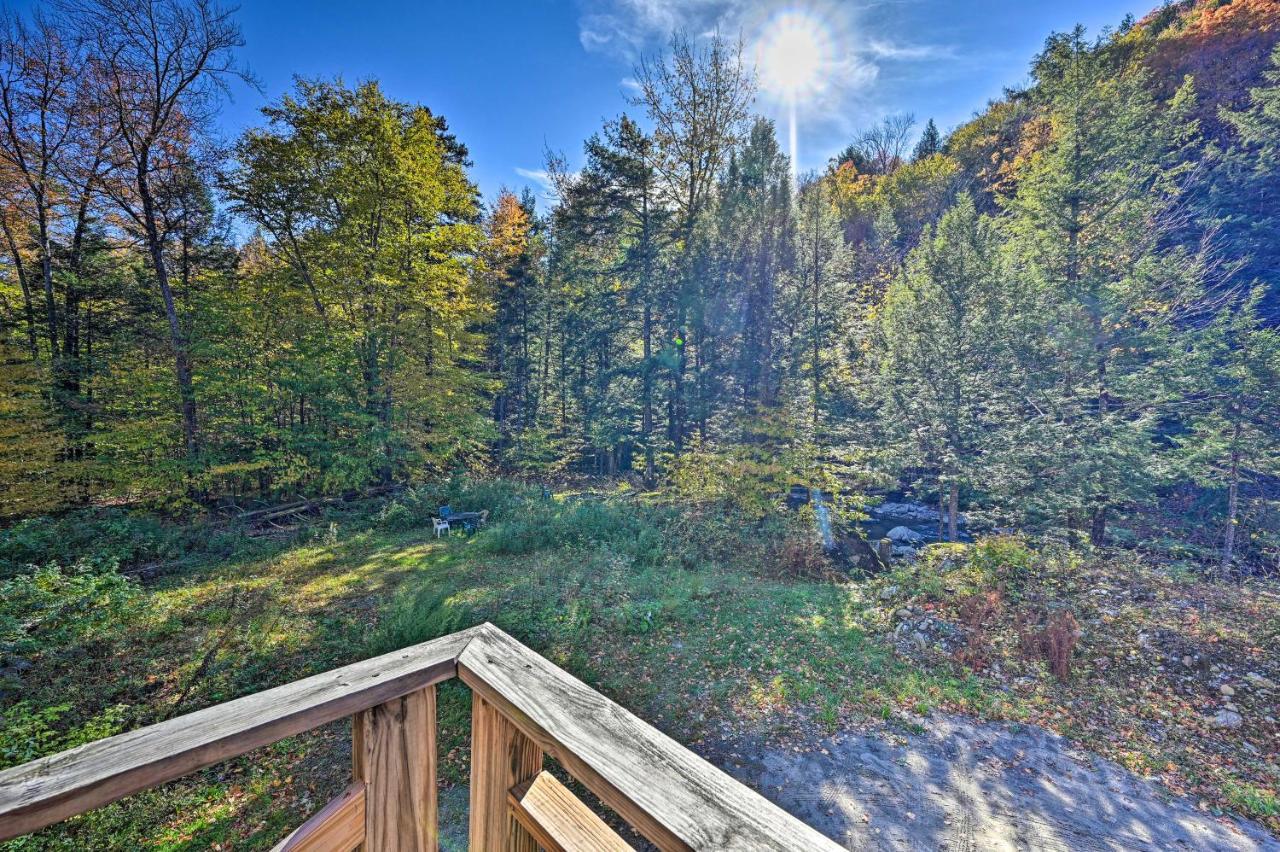 Remote Cabin With Fire Pit 3 Miles To Stowe Mtn! Exterior photo